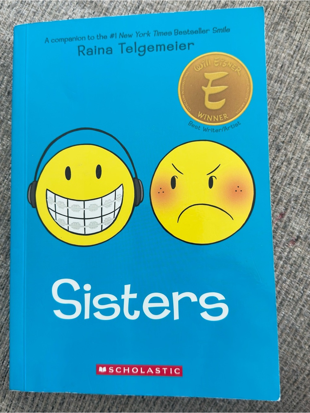 Sisters: A Graphic Novel by Raina Telgemeler